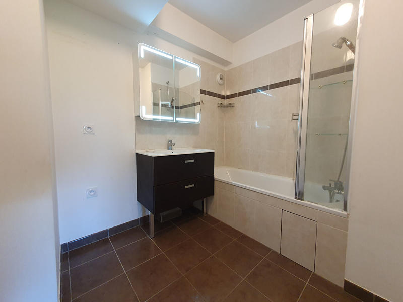 Appartement - 72 m² - 4 pièces