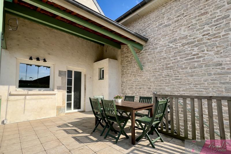 Maison - 101 m² - 5 pièces