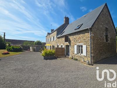 Maison - 207 m² - 10 pièces