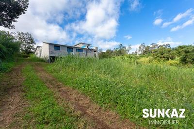 Terrain constructible - 843 m²