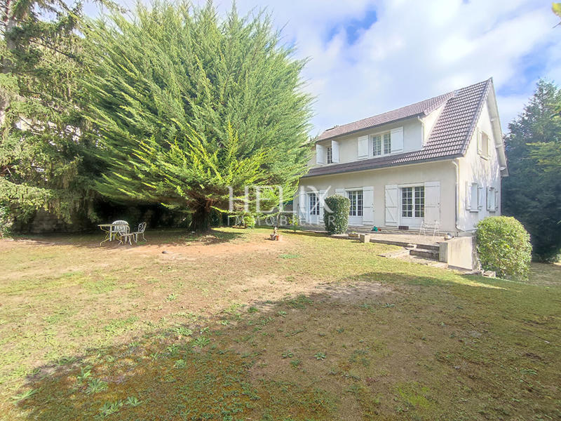 Maison - 130 m² - 7 pièces