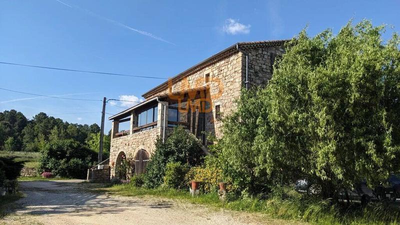 Mas - 430 m² - 20 pièces