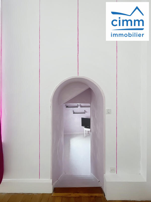 Maison traditionnelle - 159 m² - 4 pièces