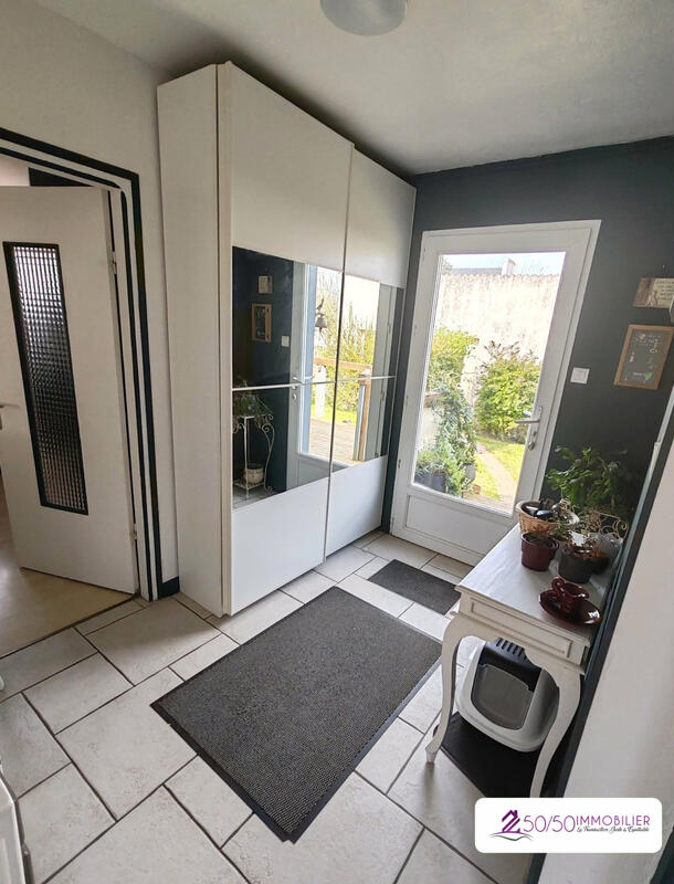 Maison - 185 m² - 8 pièces