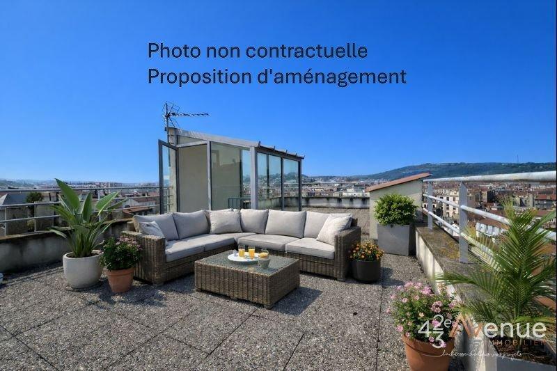 Appartement - 79 m² - 4 pièces