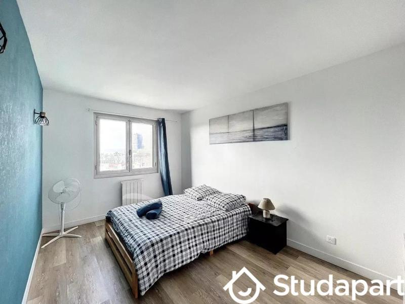 Chambre - 10 m² - 1 pièce