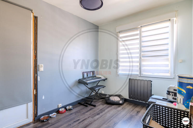 Maison - 96 m² - 5 pièces