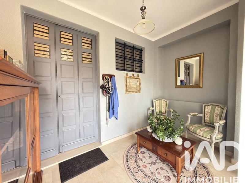 Maison - 215 m² - 8 pièces