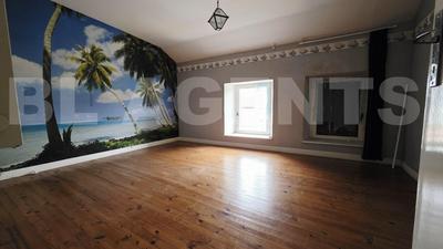 Maison - 183 m² - 6 pièces