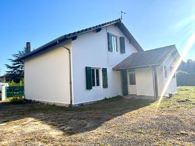 Maison - 110 m² - 4 pièces