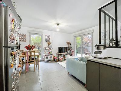 Appartement - 70 m² - 4 pièces