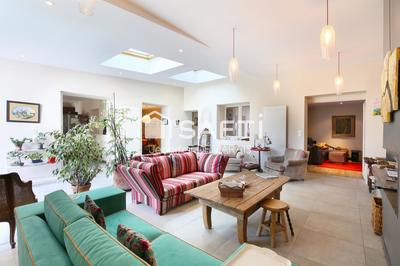 Maison - 276 m² - 10 pièces