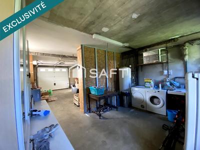 Maison - 182 m² - 8 pièces