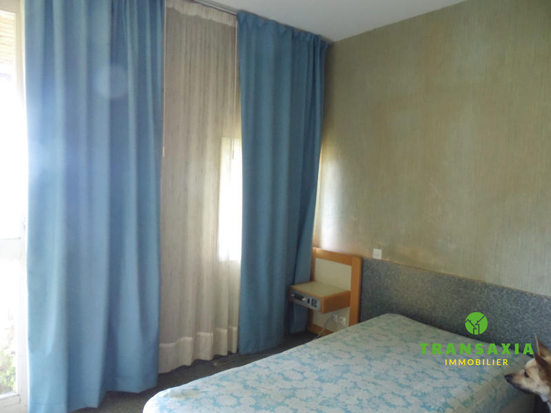 Maison contemporaine - 665 m² - 25 pièces