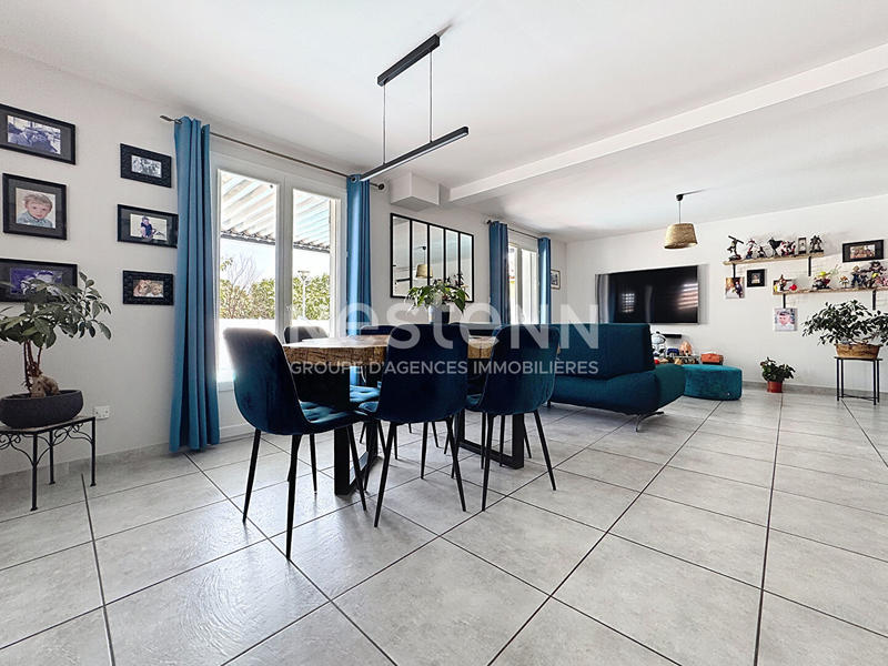 Maison - 97 m² - 4 pièces