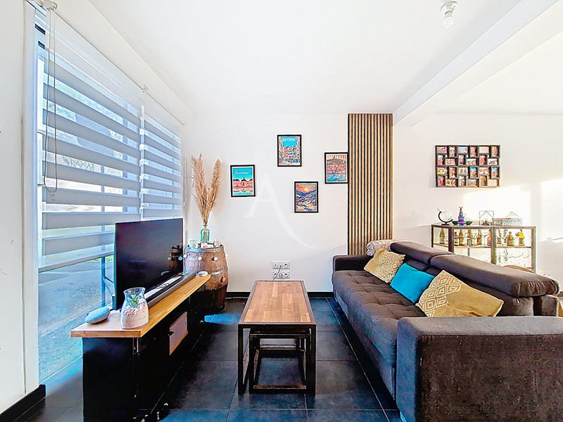 Maison - 98 m² - 6 pièces