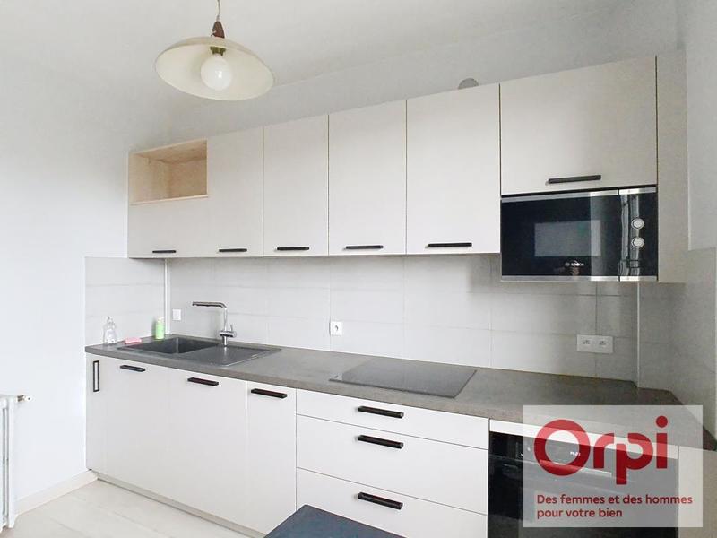 Appartement - 102 m² - 5 pièces