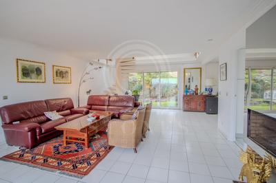 Maison ancienne - 240 m² - 8 pièces