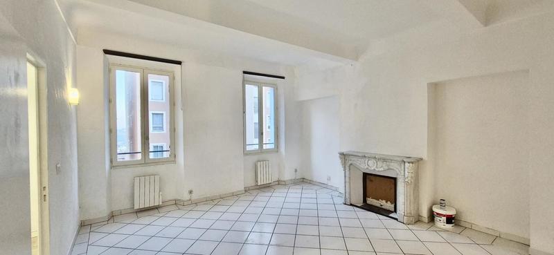 Appartement - 76 m² - 3 pièces