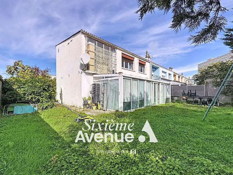 Maison - 88 m² - 5 pièces