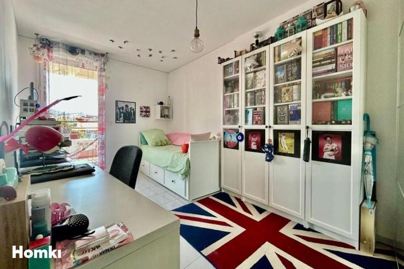 Appartement - 81 m² - 4 pièces