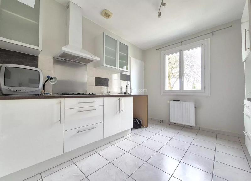 Appartement - 93 m² - 5 pièces