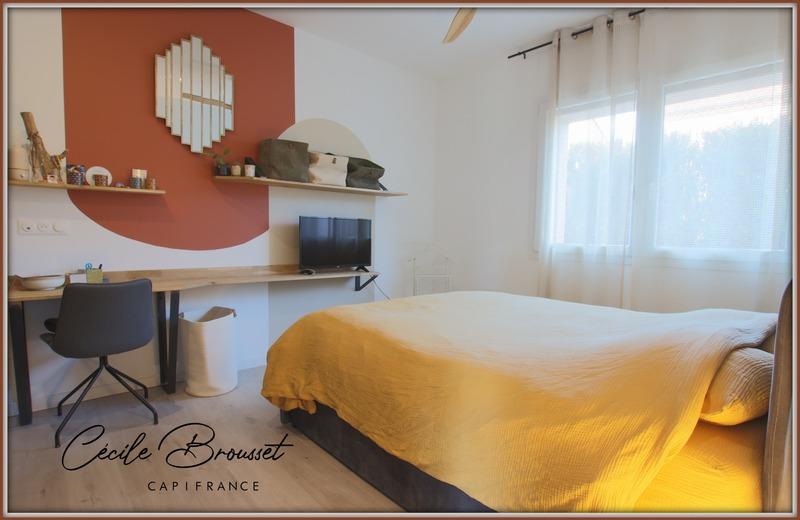 Propriété - 259 m² - 10 pièces