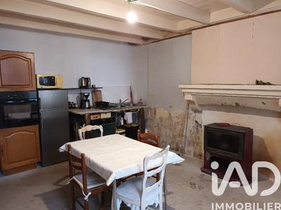 Maison - 228 m² - 8 pièces