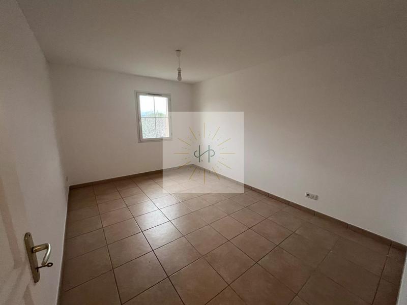 Appartement - 120 m² - 5 pièces