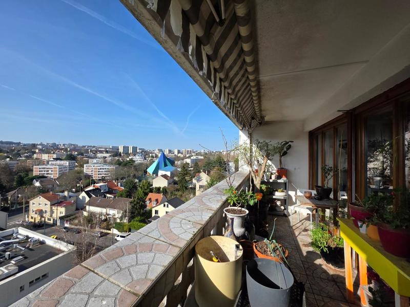 Appartement - 93 m² - 4 pièces