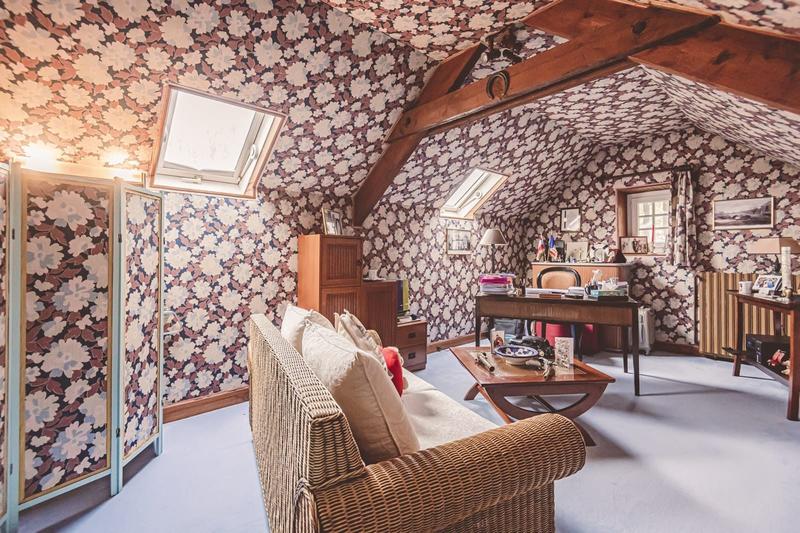 Villa - 275 m² - 9 pièces