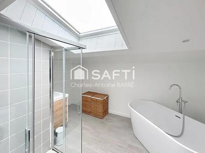 Maison - 138 m² - 6 pièces