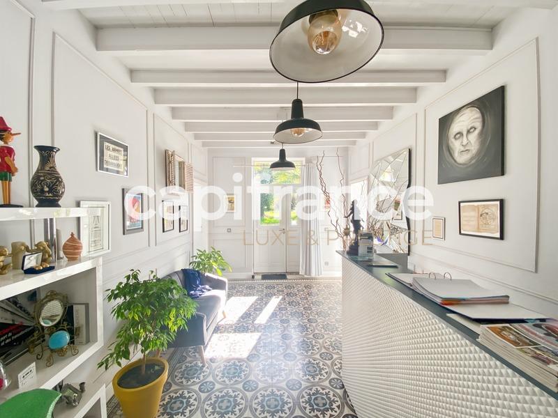 Propriété - 322 m² - 11 pièces