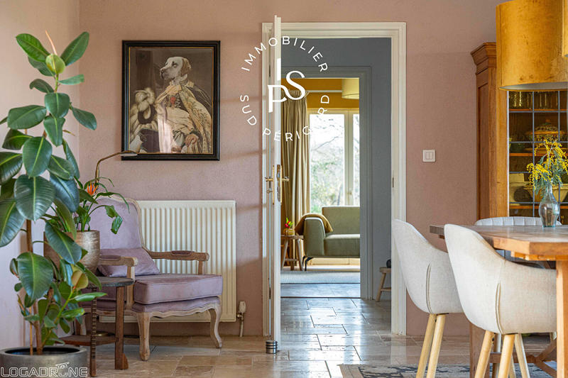 Maison - 212 m² - 8 pièces