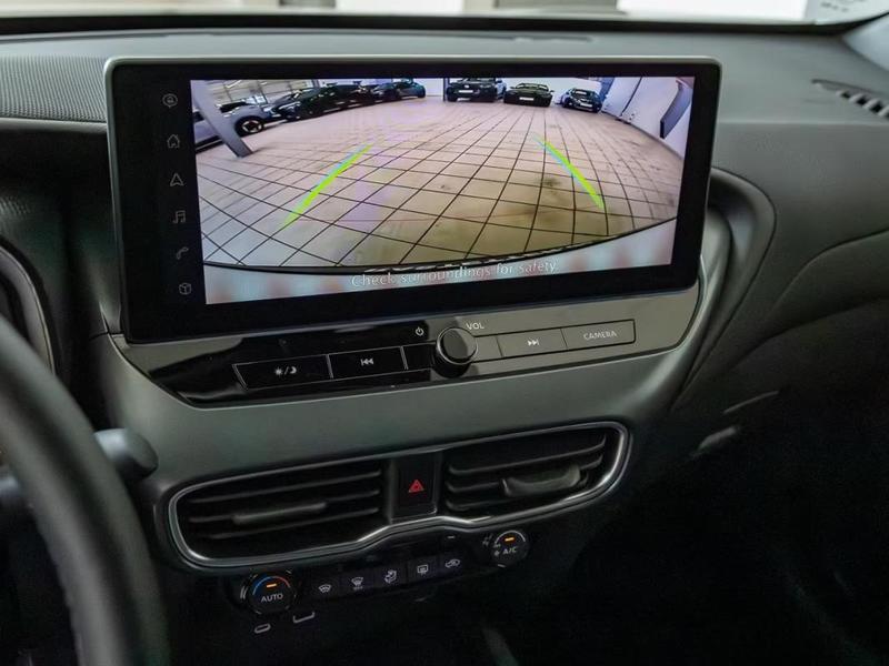 Nissan Juke II (2) 1.6 Hybrid 143 n-Connecta