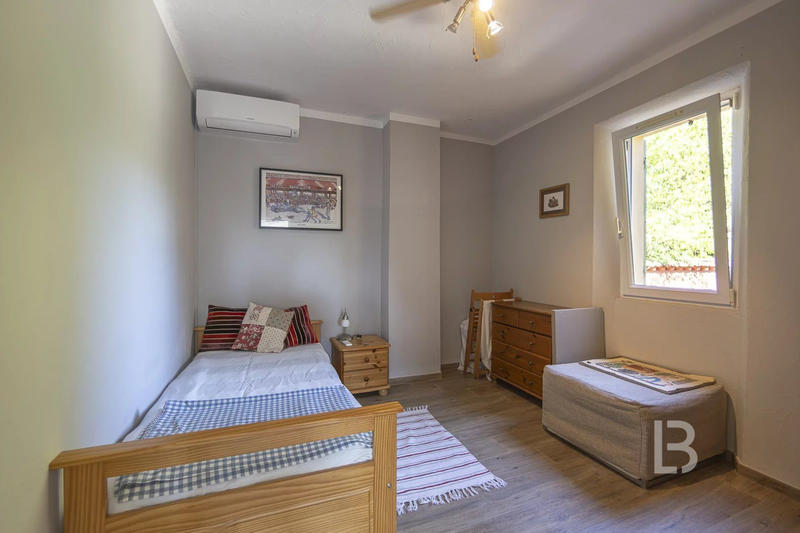 Maison - 194 m² - 5 pièces