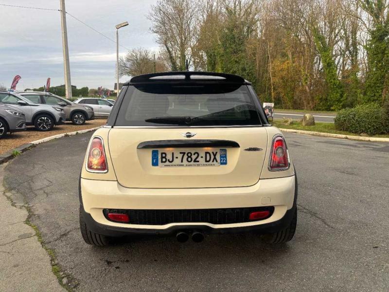 Mini Cooper s 1.6i 210