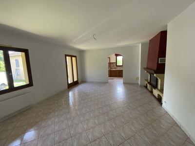 Maison traditionnelle - 89 m² - 4 pièces