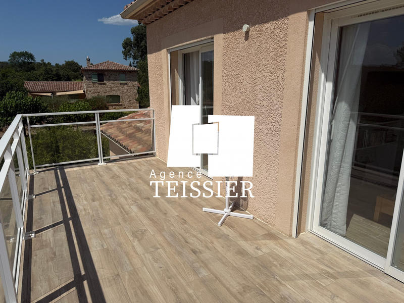 Villa - 151 m² - 6 pièces