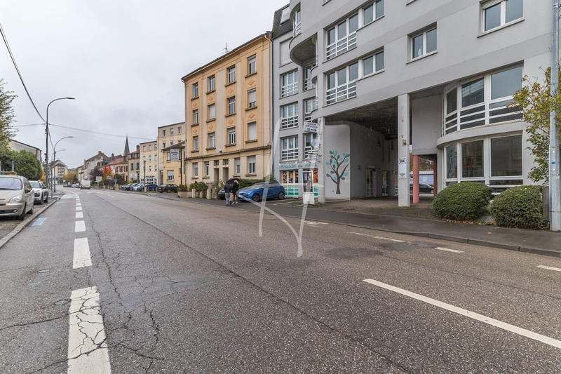 Local d'activités - 108 m²