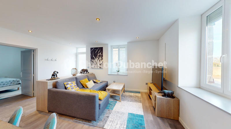 Maison - 228 m² - 6 pièces