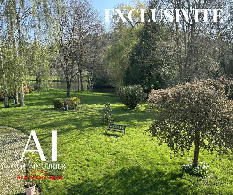 Maison - 213 m² - 7 pièces