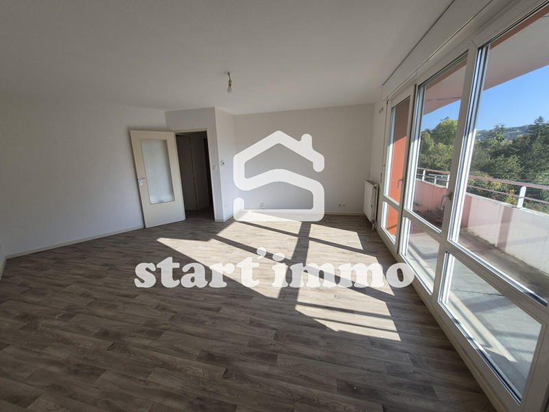 Appartement - 99 m² - 6 pièces