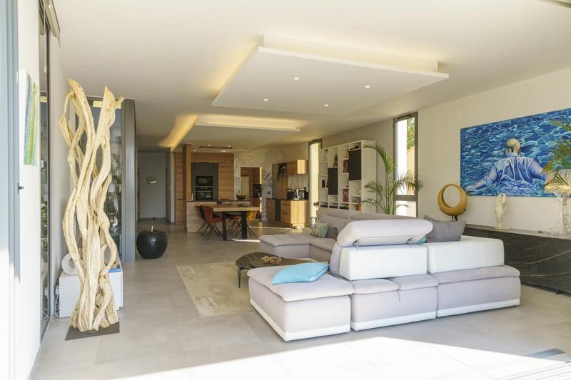 Maison - 157 m² - 4 pièces