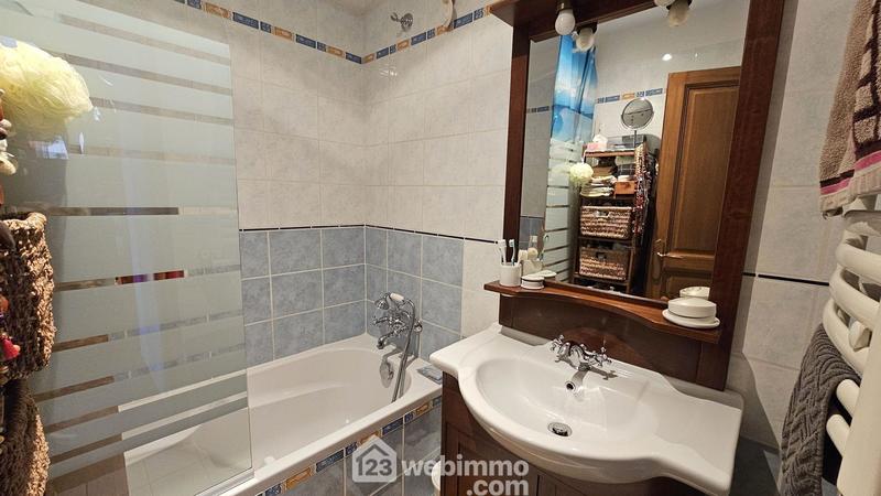 Maison - 100 m² - 5 pièces