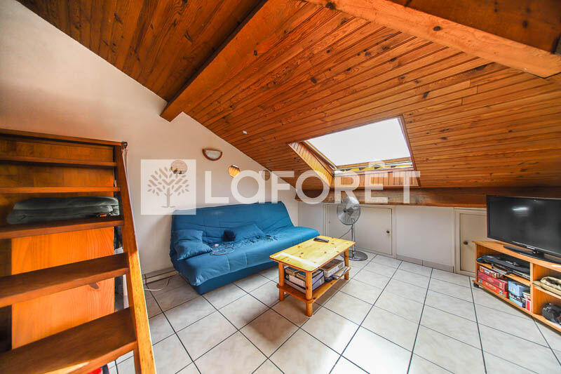 Maison - 137 m² - 6 pièces
