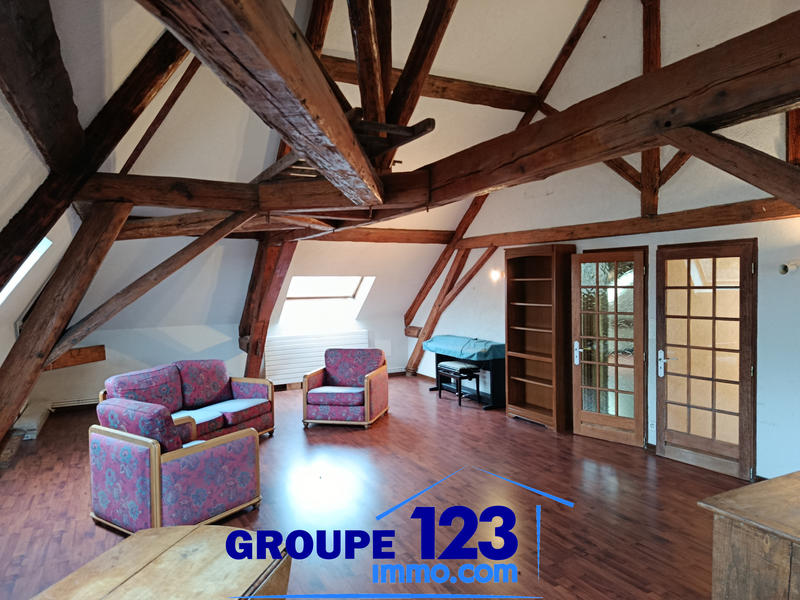 Maison - 289 m² - 9 pièces