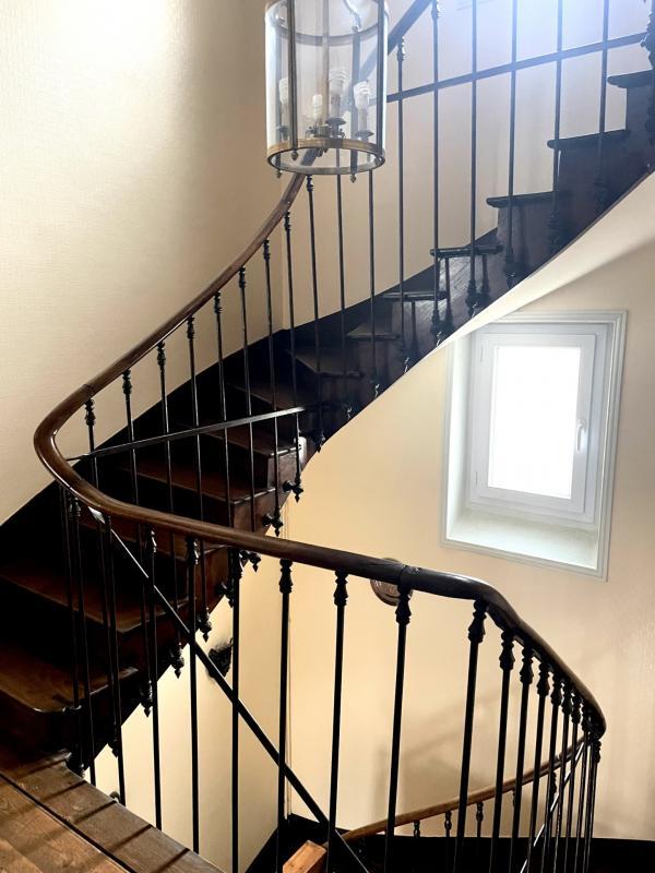 Maison - 268 m² - 8 pièces