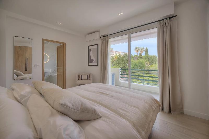 Appartement - 95 m² - 4 pièces