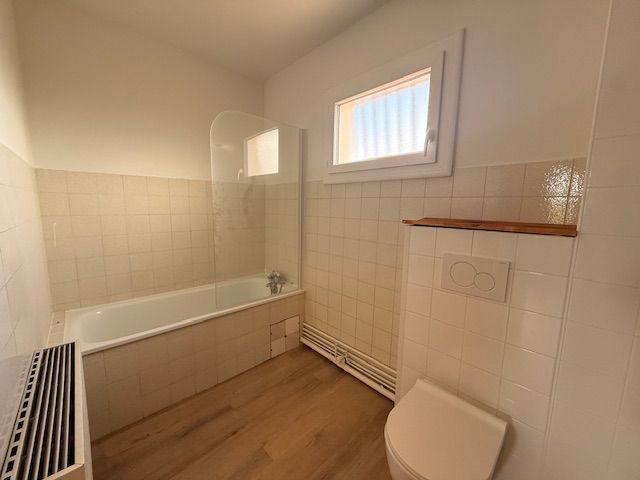 Maison - 96 m² - 4 pièces